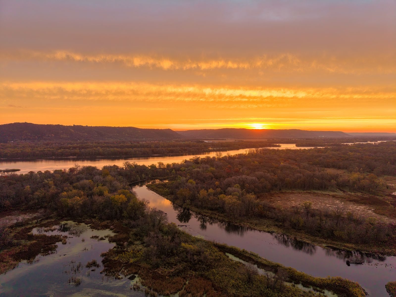 Sunset over the Upper Mississippi